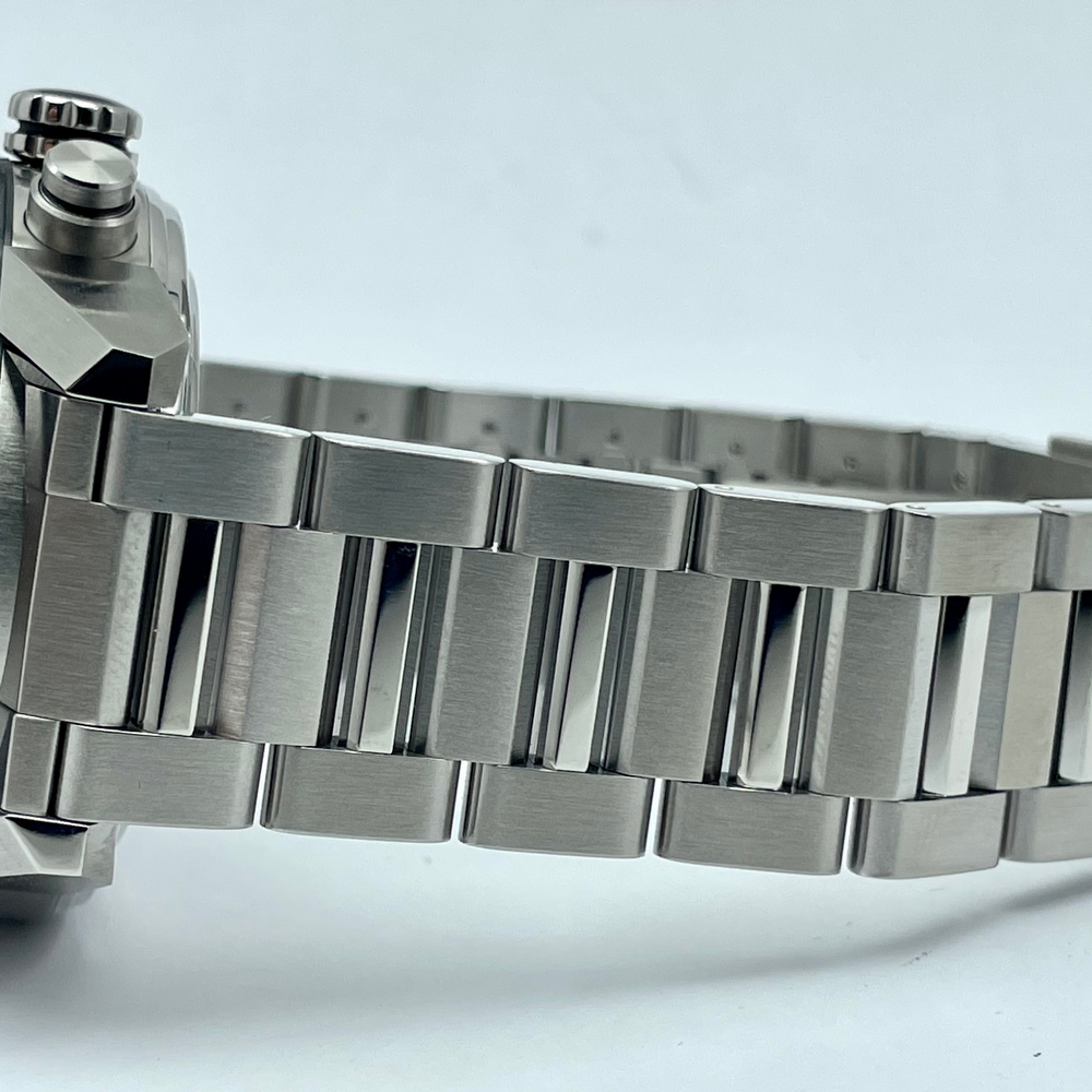 Tag Heuer Carrera Heuer 01