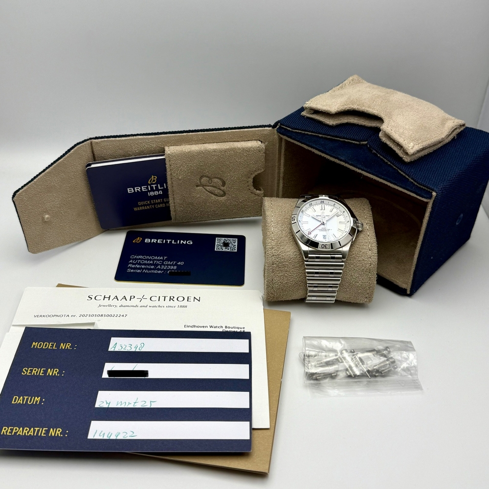  Breitling Chronomat GMT 40 Automatic