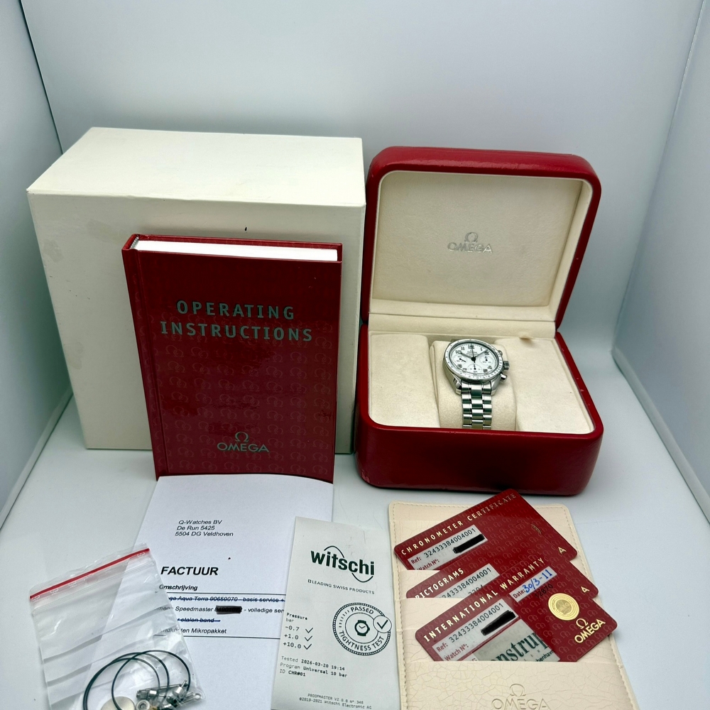  Omega Speedmaster Date 38 White 