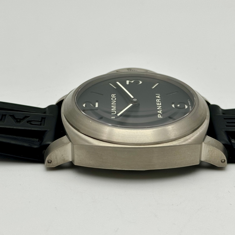  Panerai Luminor Base Titanio