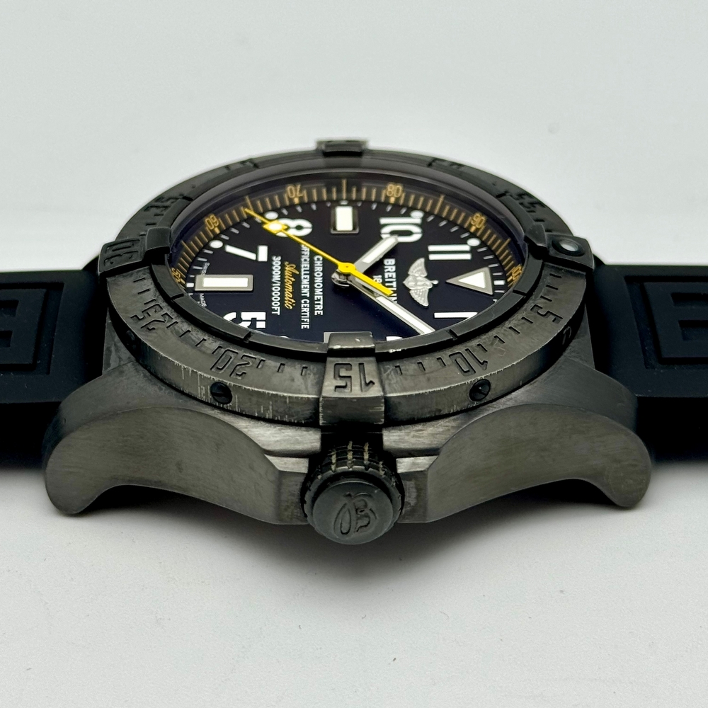 BREITLING AVENGER SEAWOLF BLACK AND YELLOW AUTOMATIC