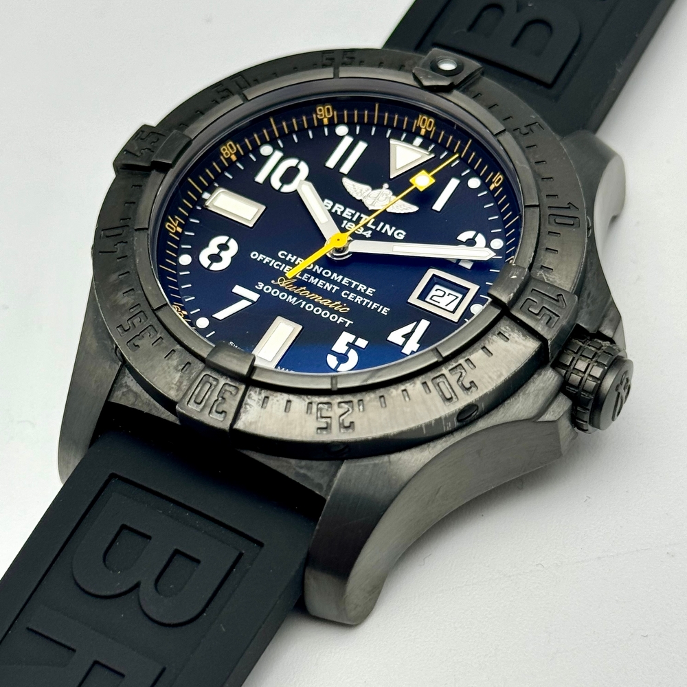 BREITLING AVENGER SEAWOLF BLACK AND YELLOW AUTOMATIC