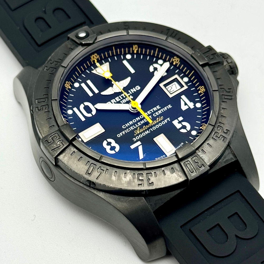 BREITLING AVENGER SEAWOLF BLACK AND YELLOW AUTOMATIC