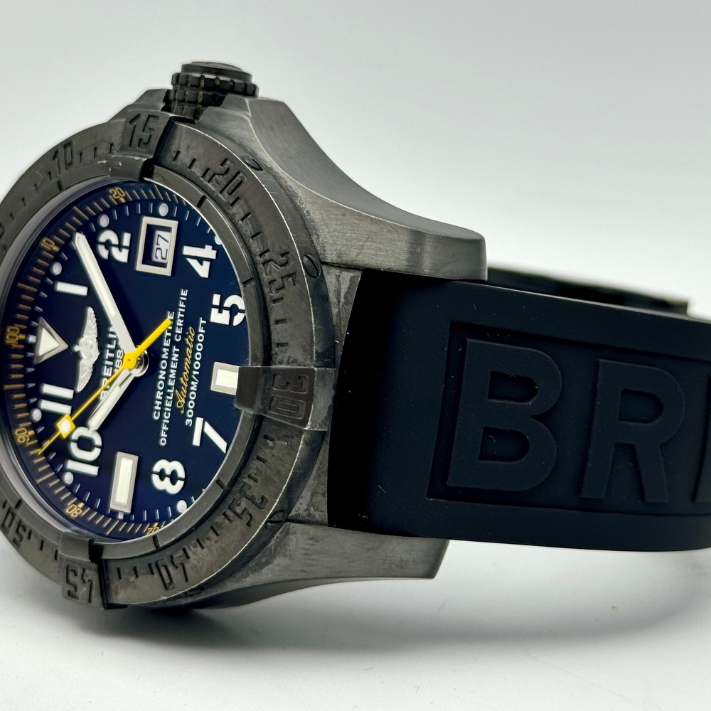 BREITLING AVENGER SEAWOLF BLACK AND YELLOW AUTOMATIC
