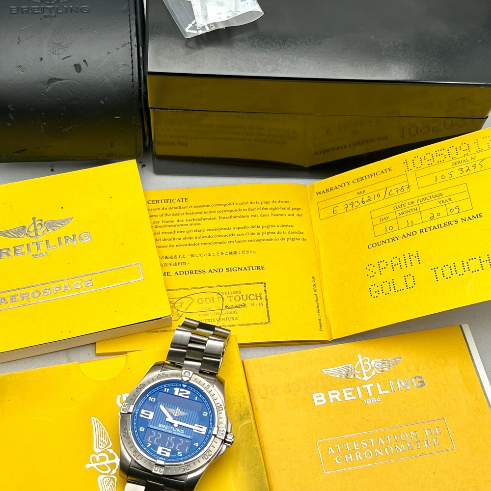 Breitling Aerospace Avantage Airforce Blue dail