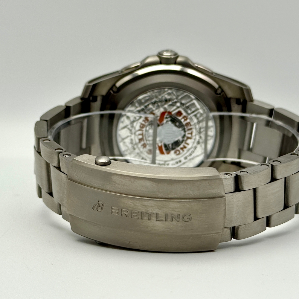 Breitling Aerospace B70 Orbiter