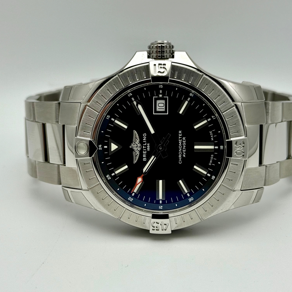Breitling Avenger 43 Automatic