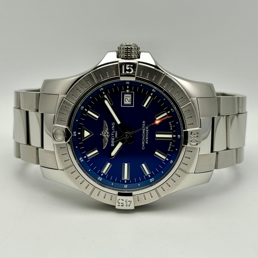 Breitling Avenger Automatic 43 Blue