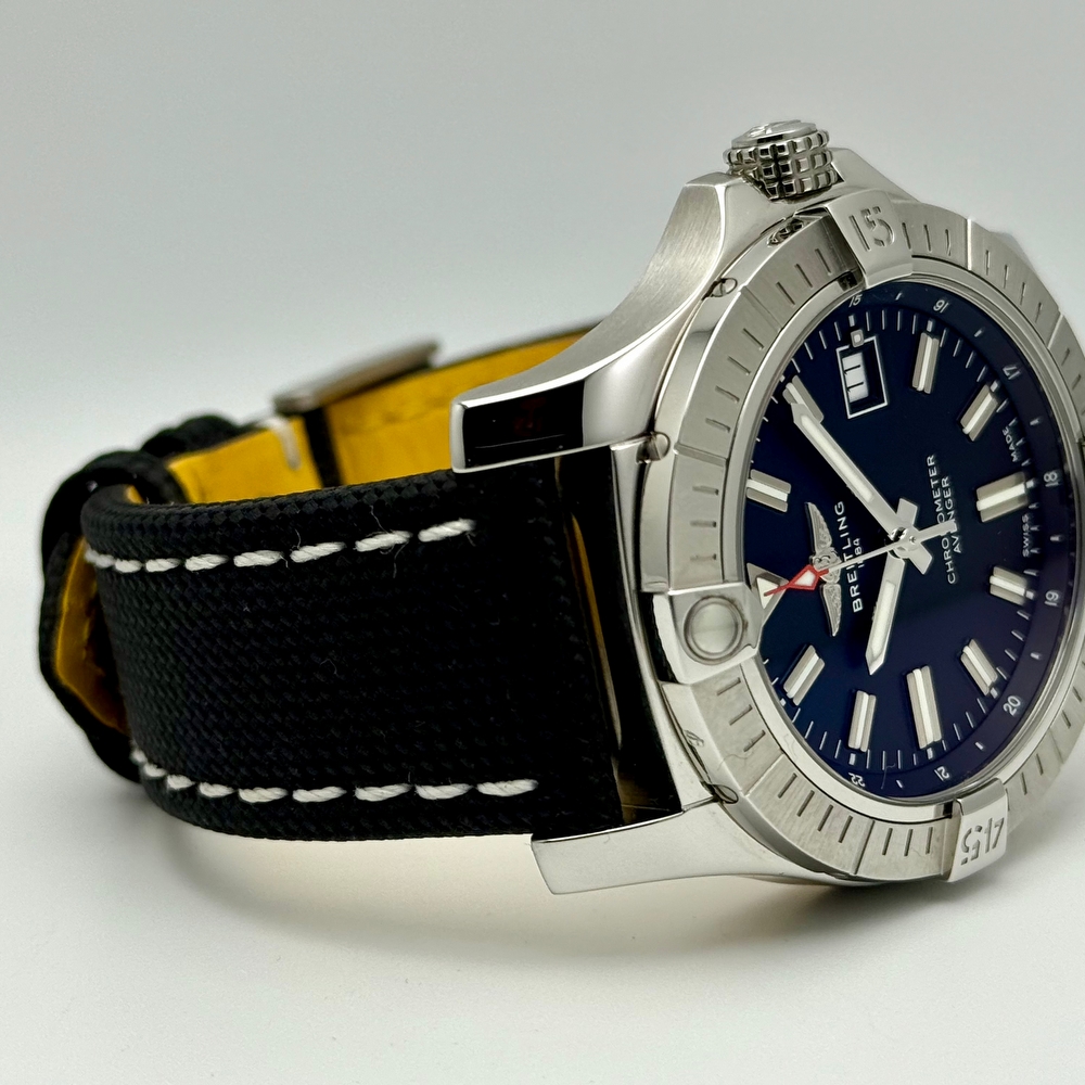 Breitling Avenger Automatic 43