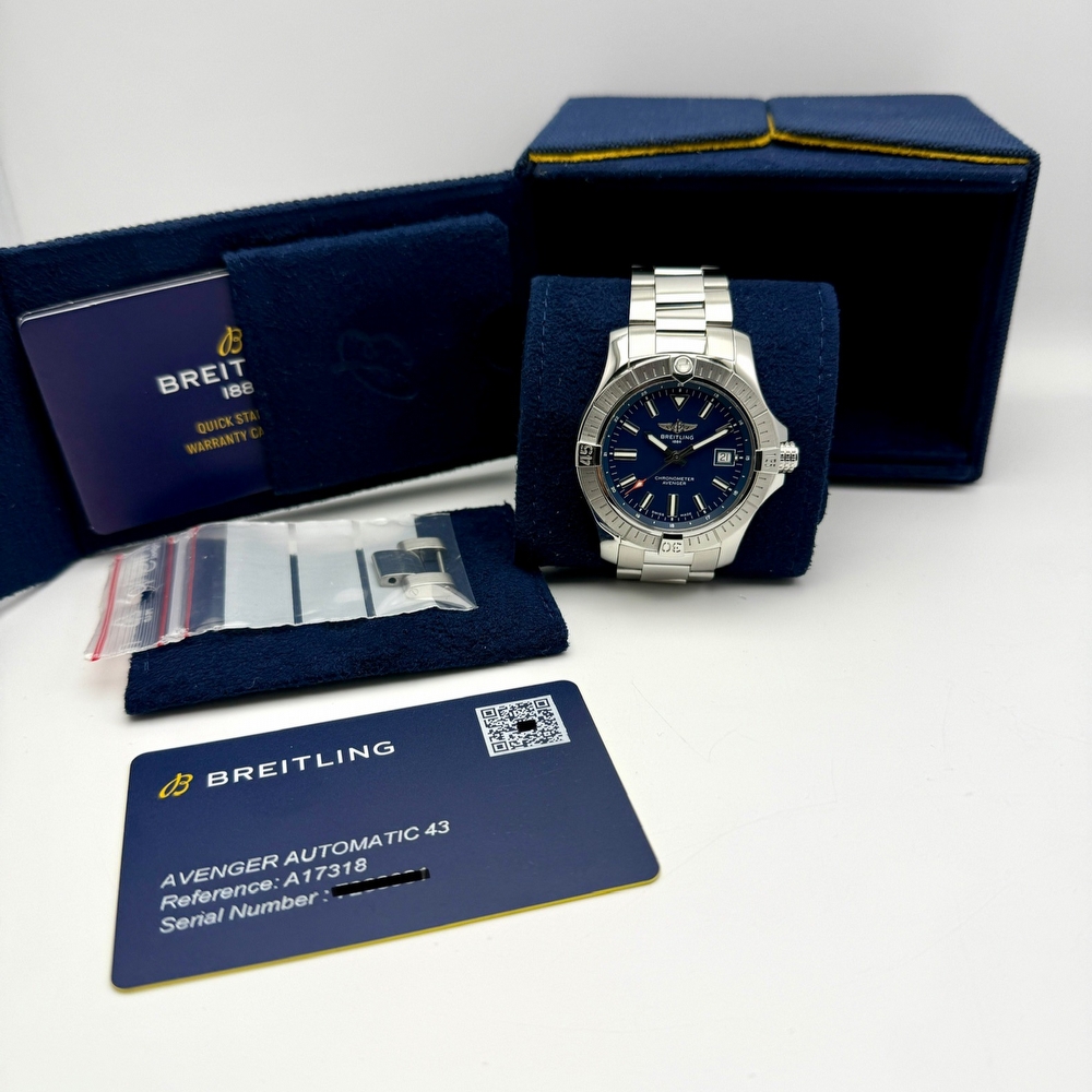 Breitling Avenger Automatic 43 Blue