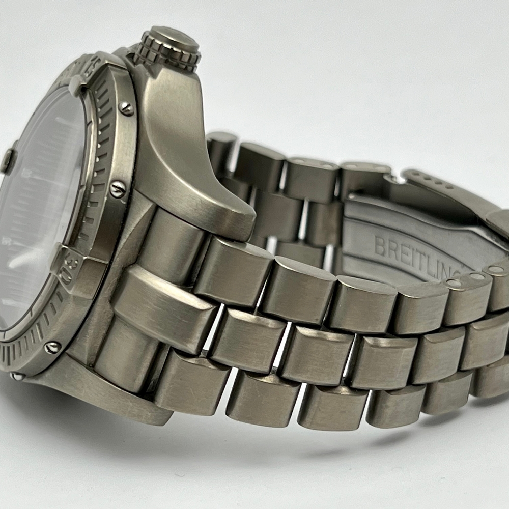 Breitling Avenger Seawolf Titanium
