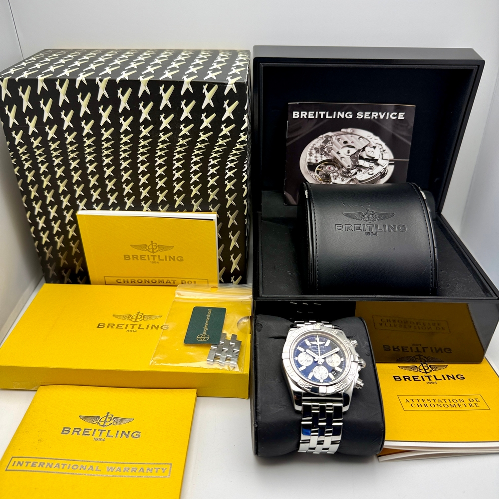 Breitling Chronomat 44 B01