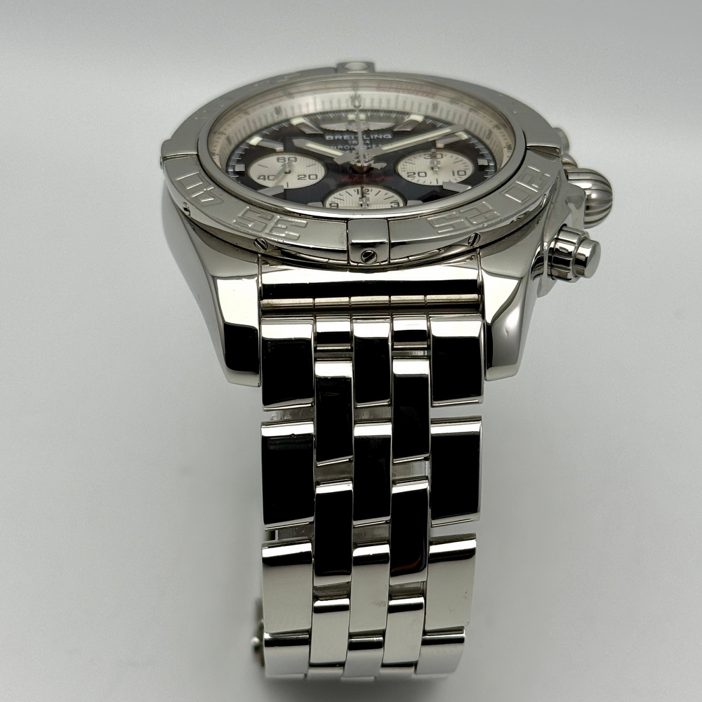 Breitling Chronomat 44 B01