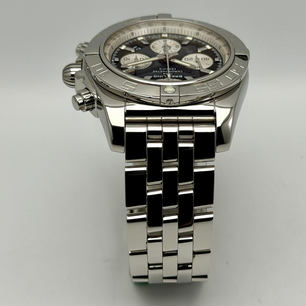 Breitling Chronomat 44 B01