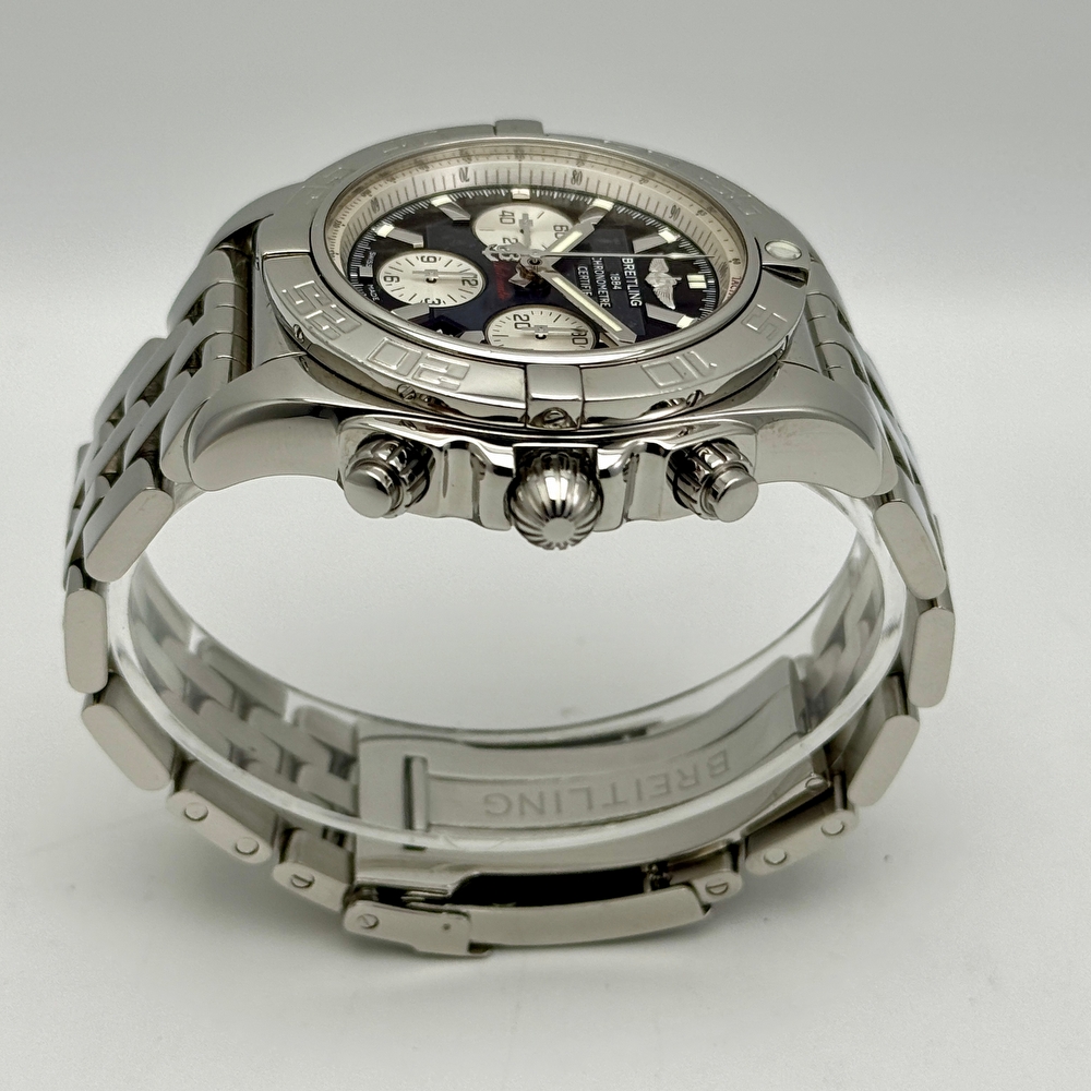 Breitling Chronomat 44 B01