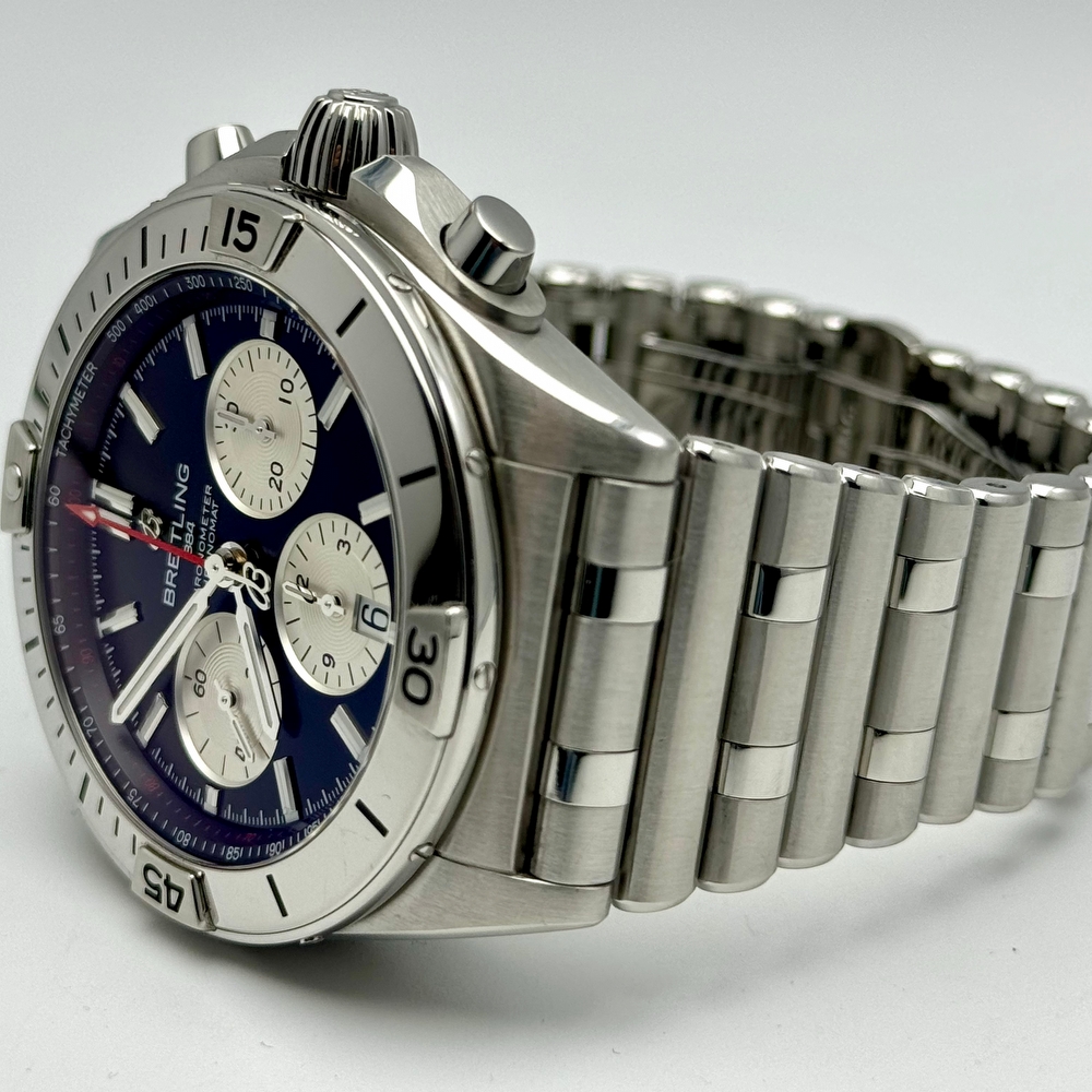Breitling Chronomat B01 42
