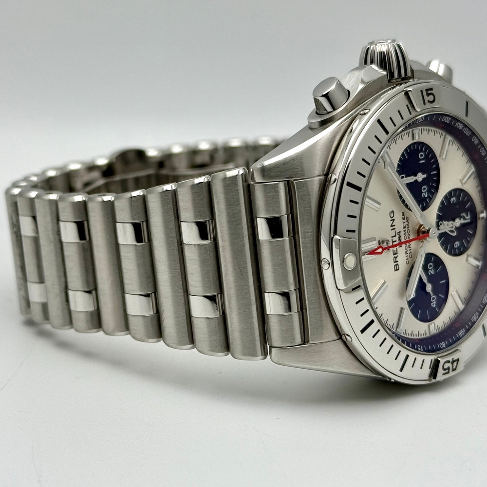 Breitling Chronomat B01 Silver 