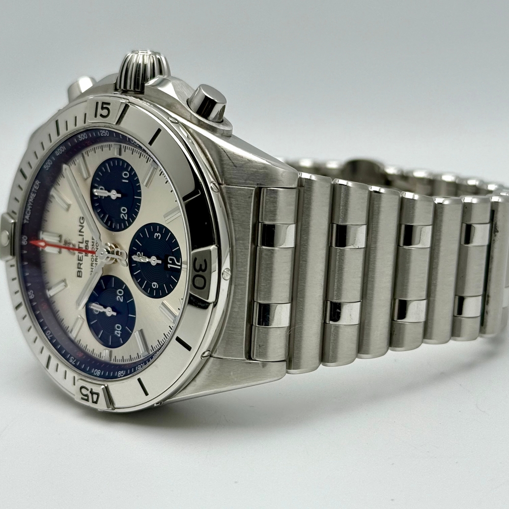 Breitling Chronomat B01 Silver 