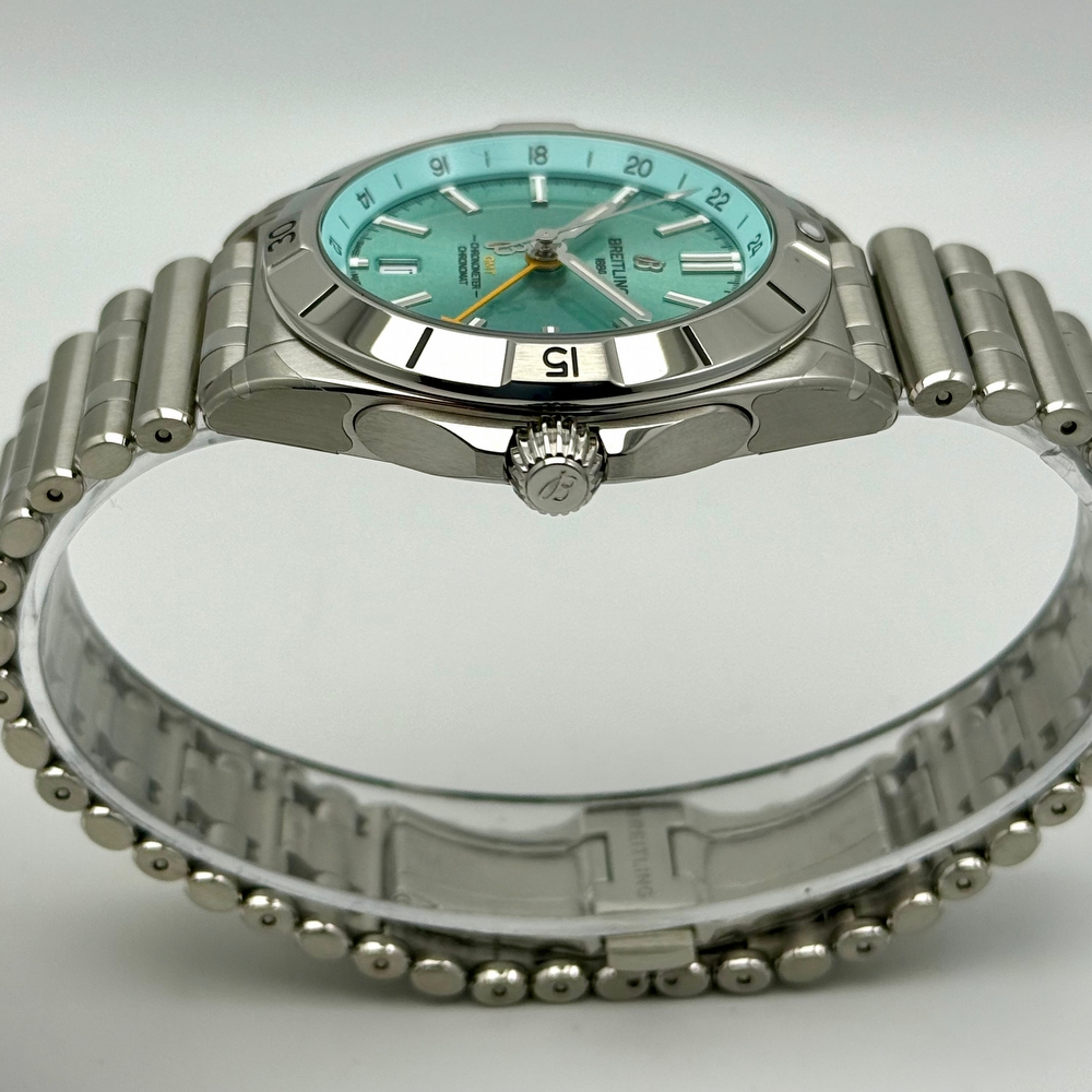 Breitling Chronomat Turquoise GMT 40