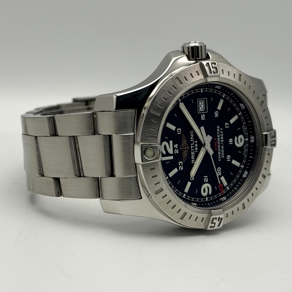 Breitling Colt 44