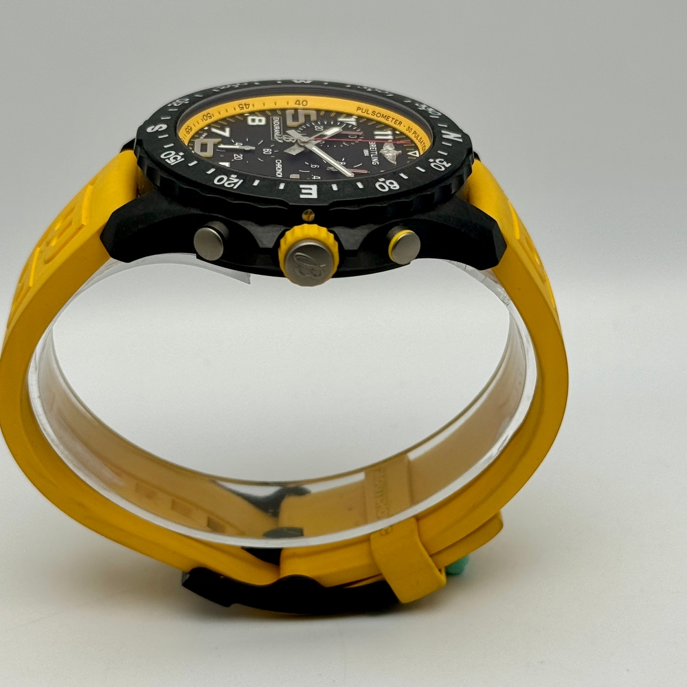 Breitling Endurance Pro 44 Yellow