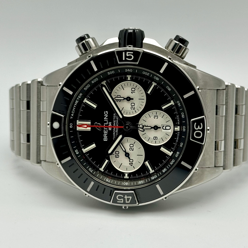Breitling Super Chronomat B01