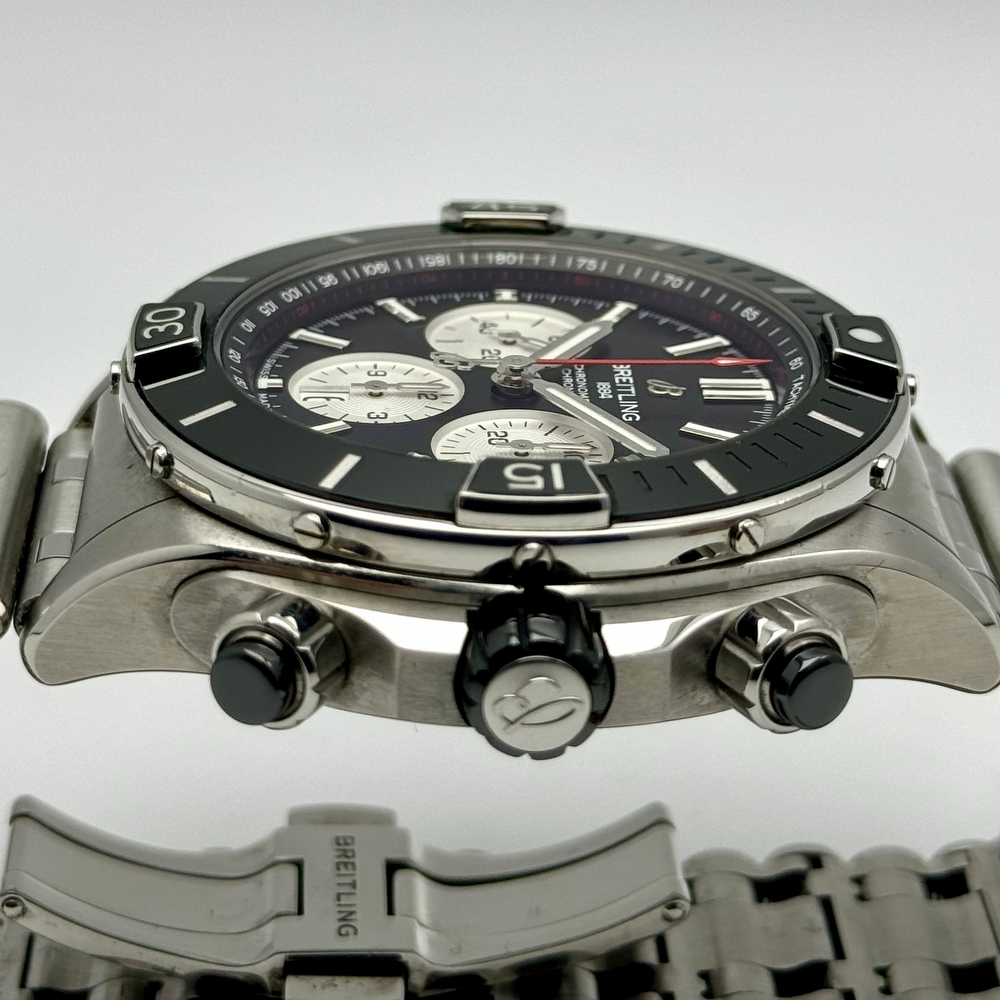 Breitling Super Chronomat B01