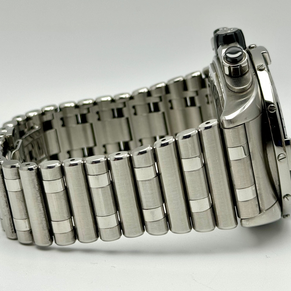 Breitling Super Chronomat B01