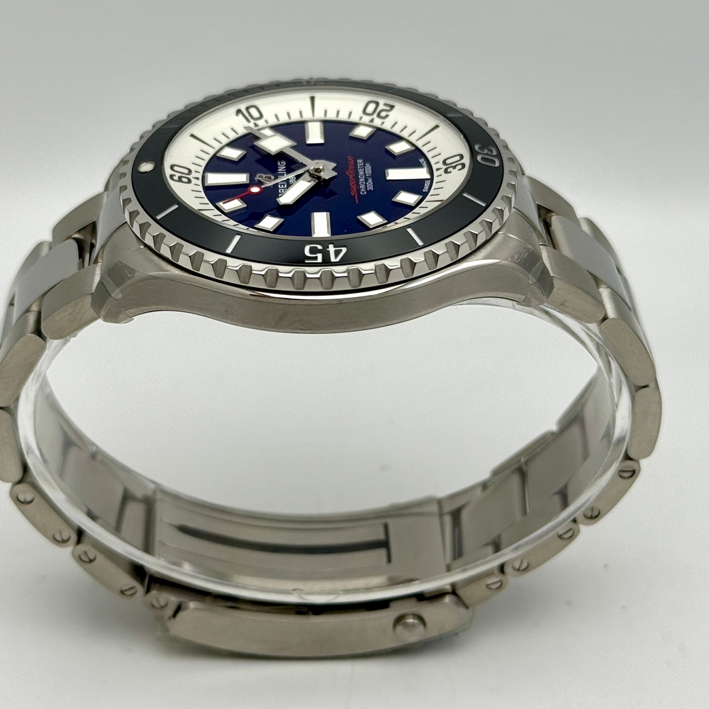 Breitling Superocean Automatic 