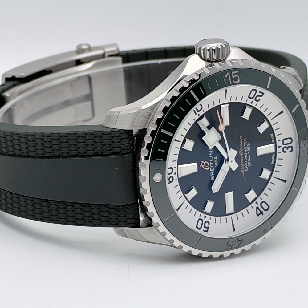 Breitling Superocean Automatic 42 Green