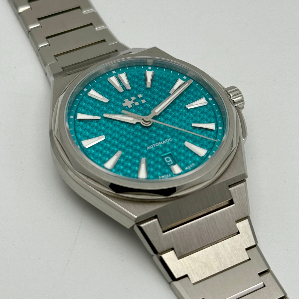 Christopher Ward The Twelve 40 Mineral Blue 