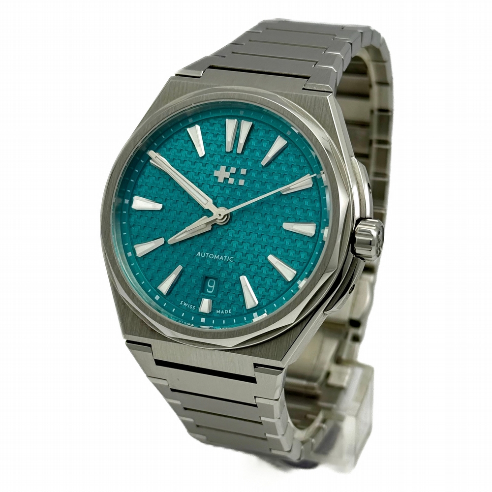Christopher Ward The Twelve 40 Mineral Blue 