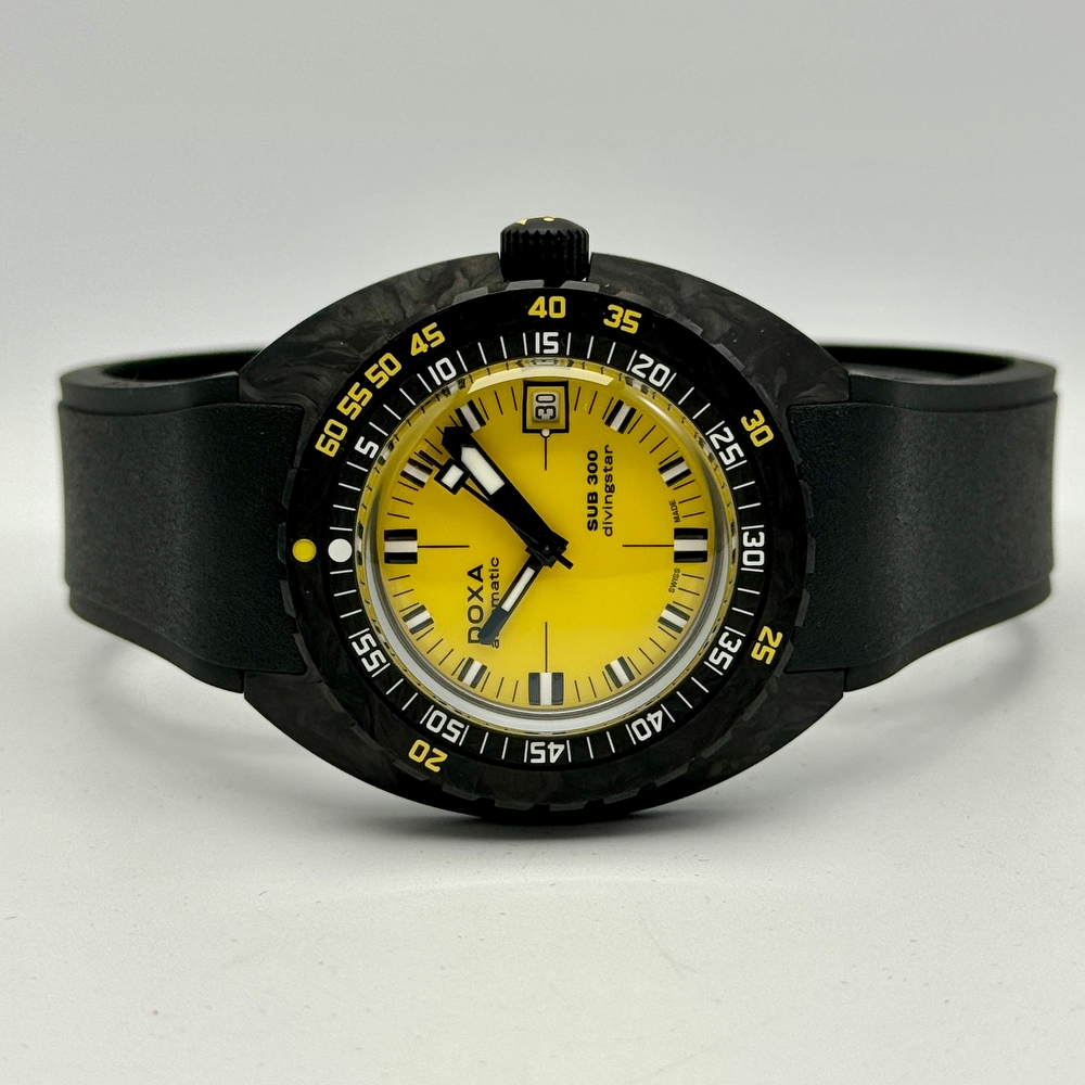 Doxa SUB 300 Carbon Divingstar
