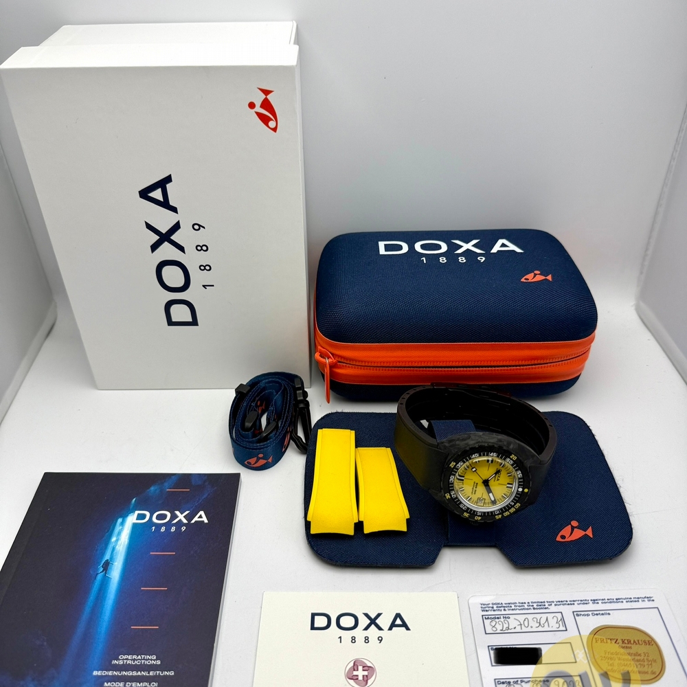 Doxa SUB 300 Carbon Divingstar
