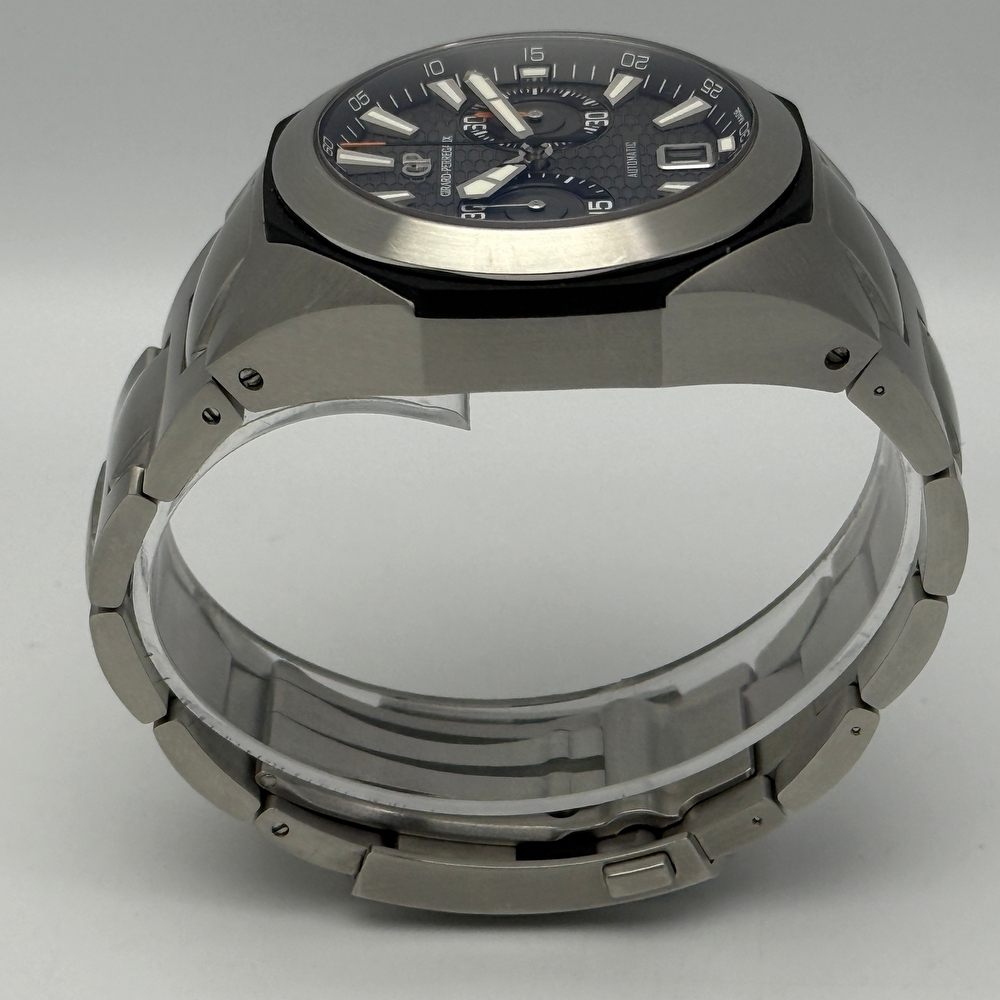 Girard-Perregaux Chrono Hawk Limited Edition