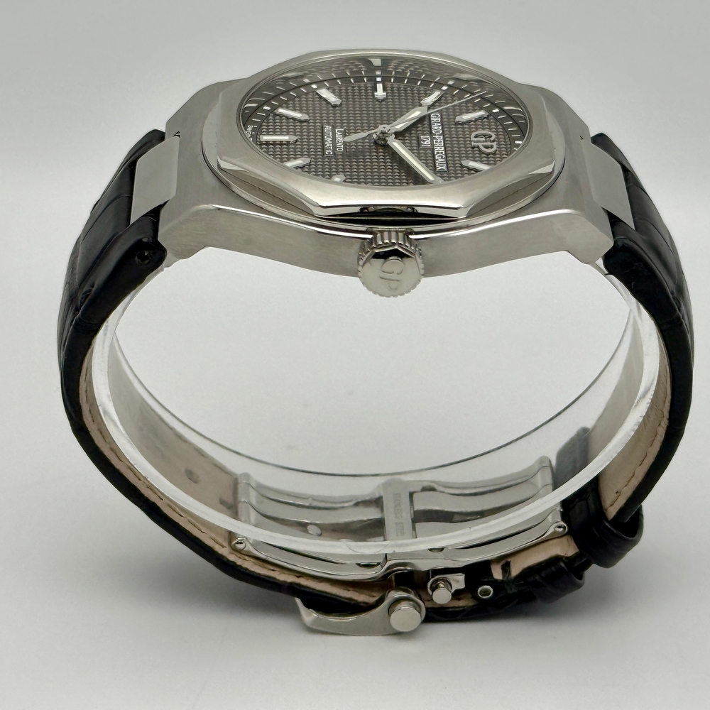 Girard Perregaux Laureato