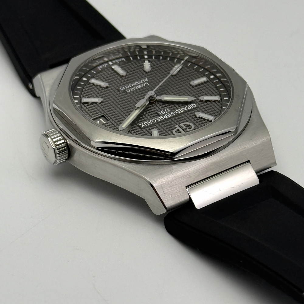 Girard Perregaux Laureato