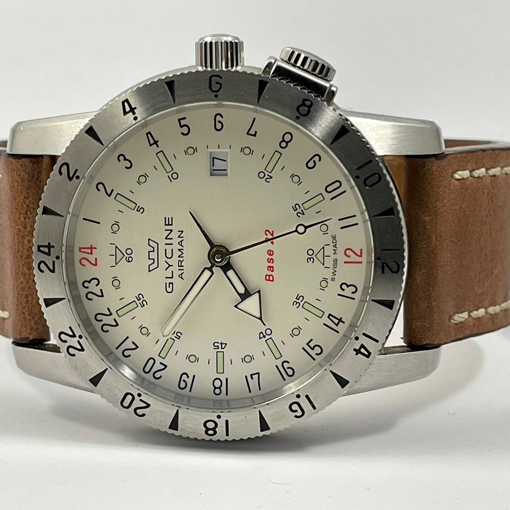 Glycine Airman Base 22 Automatic 