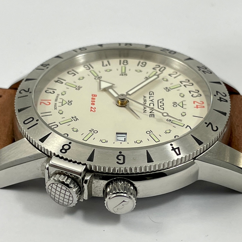 Glycine Airman Base 22 Automatic 