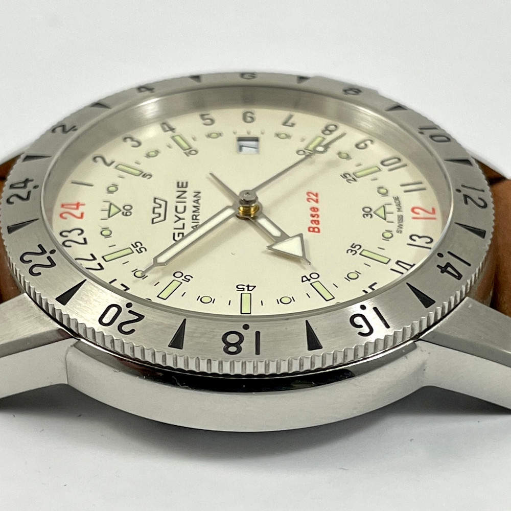 Glycine Airman Base 22 Automatic 