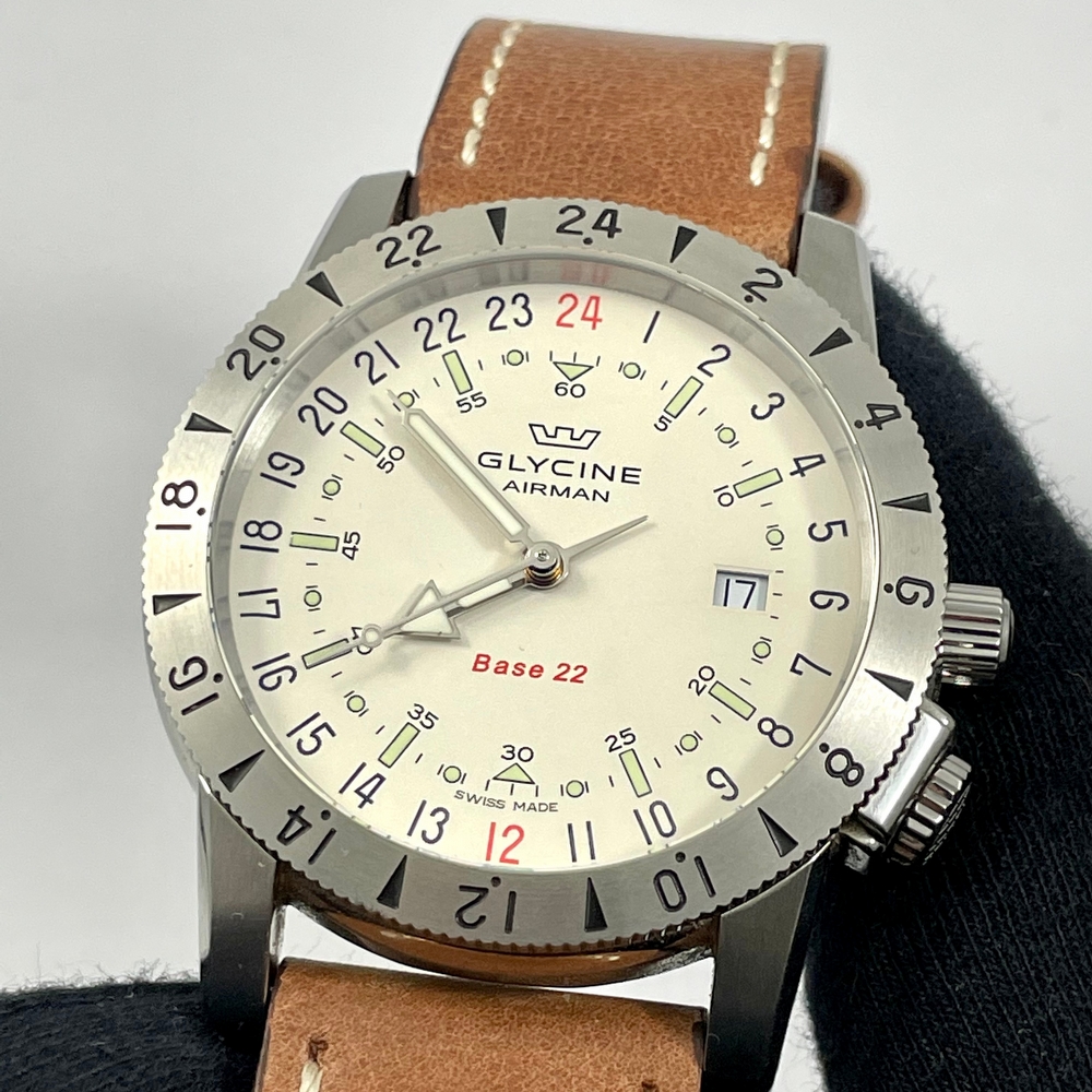 Glycine Airman Base 22 Automatic 