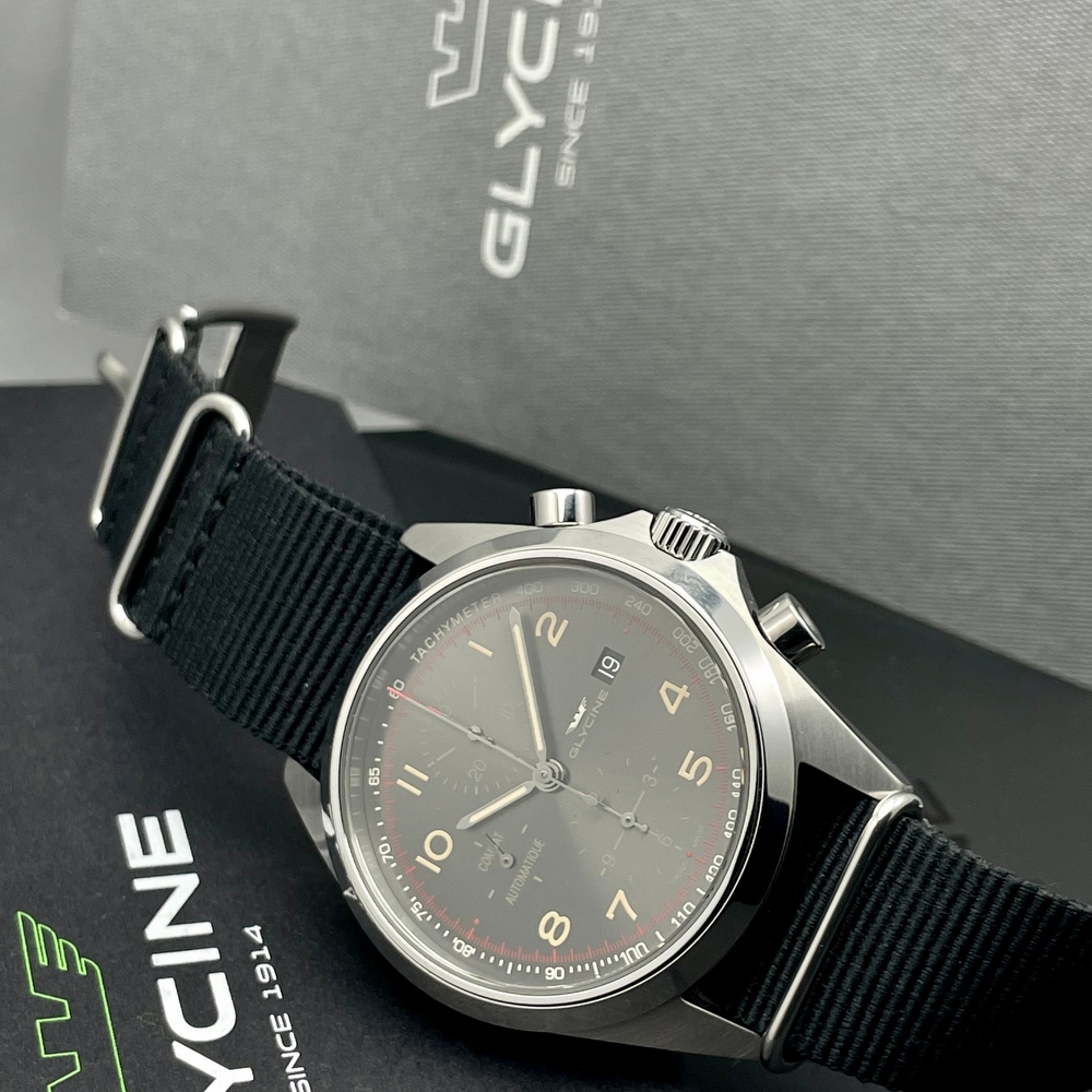 Glycine Combat Chronograph 