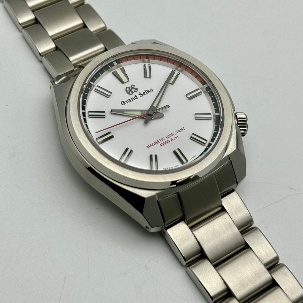 Grand Seiko Tough Quartz 