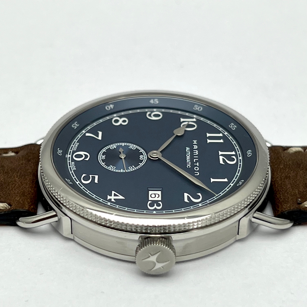 Hamilton Khaki Pioneer Small Second Hand Blue dail 