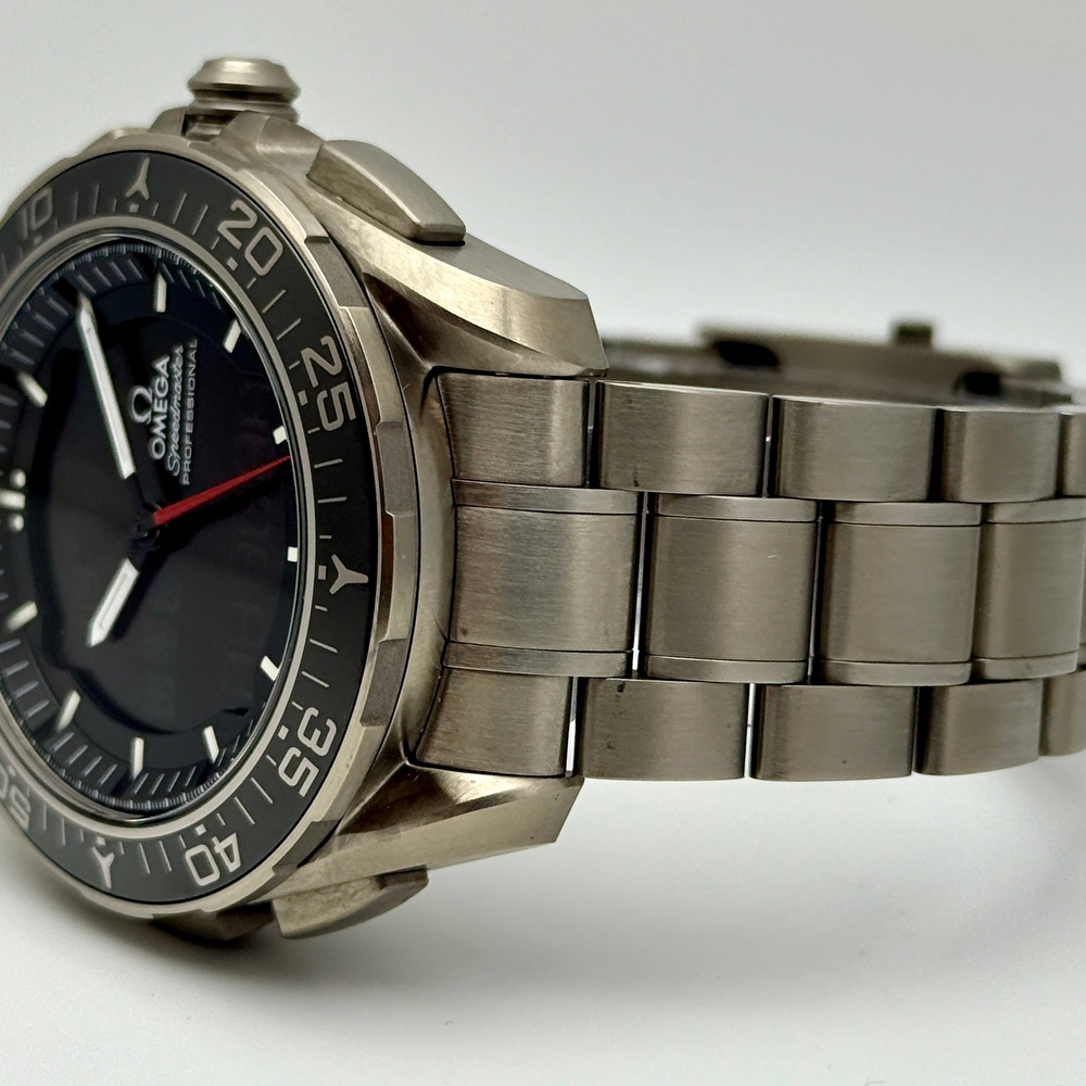Omega Speedmaster Skywalker X-33