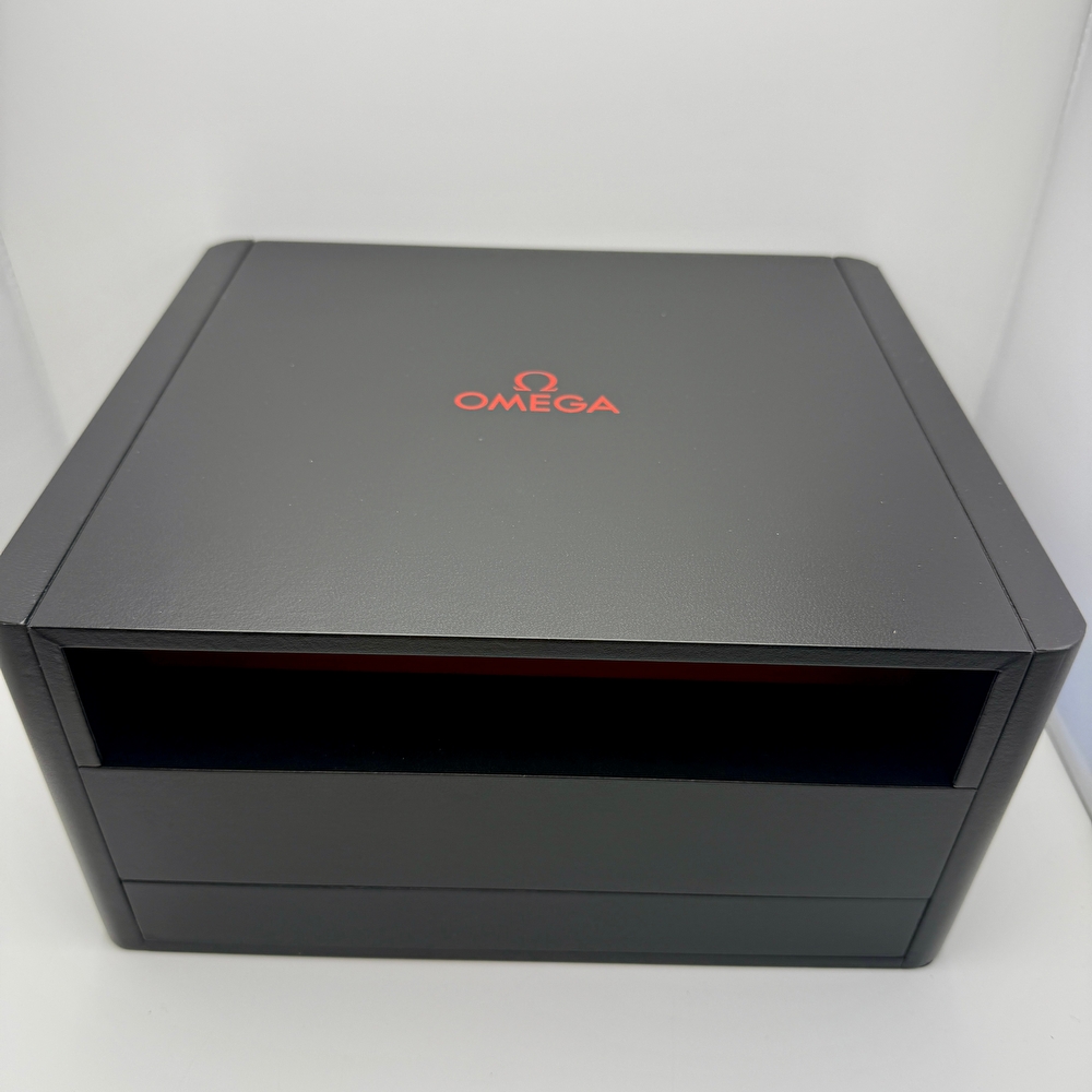 Omega Speedmaster Skywalker X-33