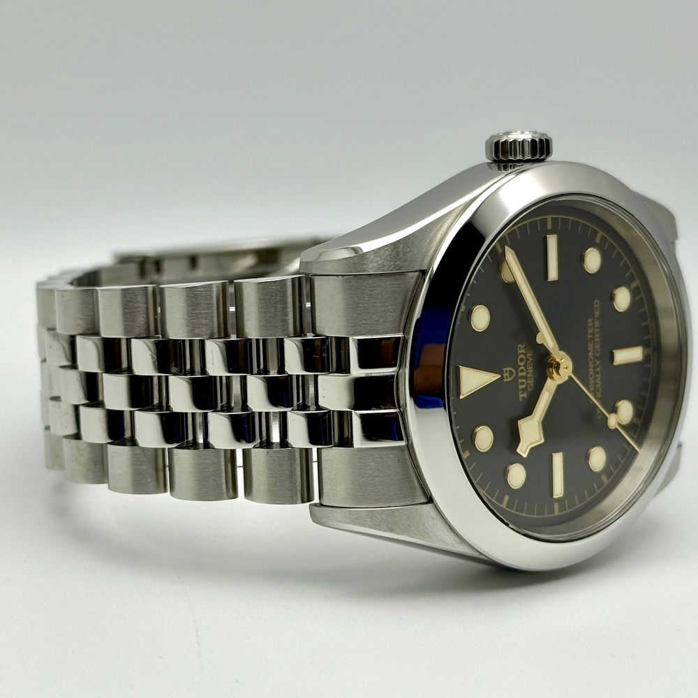 Tudor Black Bay One 39 