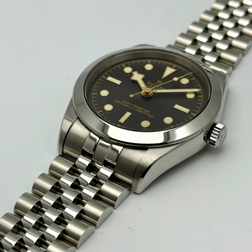Tudor Black Bay One 39 