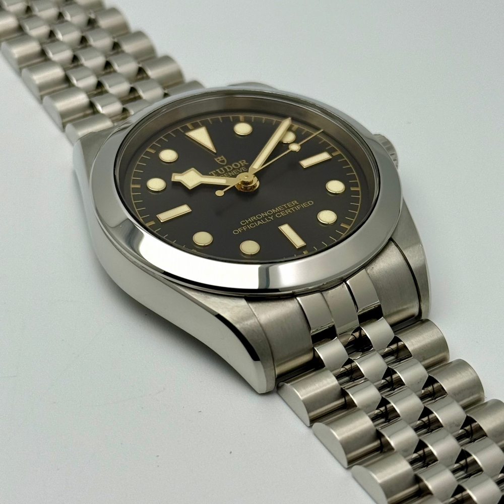 Tudor Black Bay One 39 