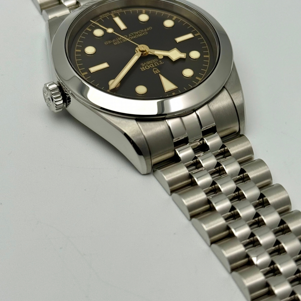Tudor Black Bay One 39 